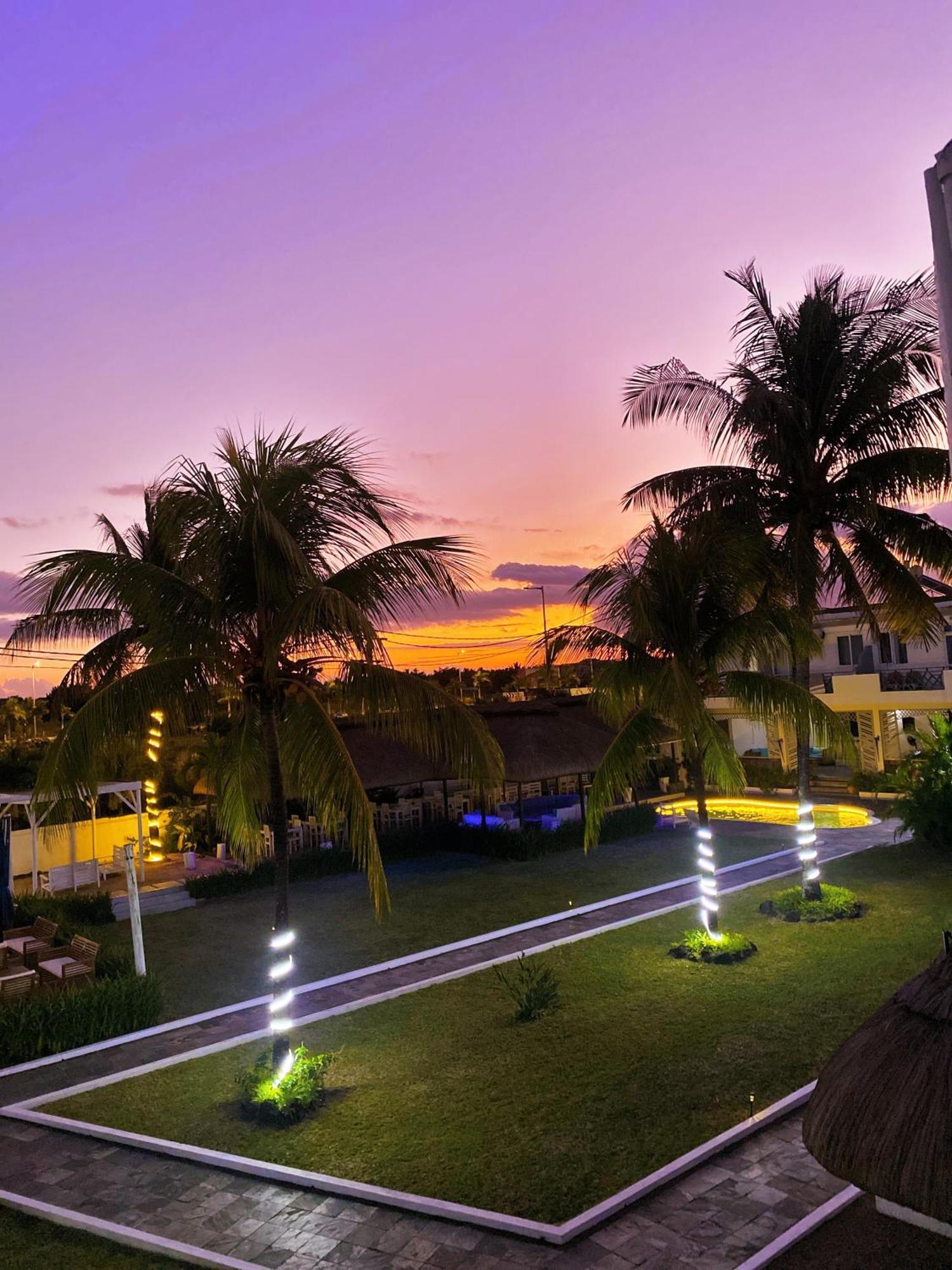 Stella Rina "Adults Only" Bed & Breakfast Grand Baie Exterior photo