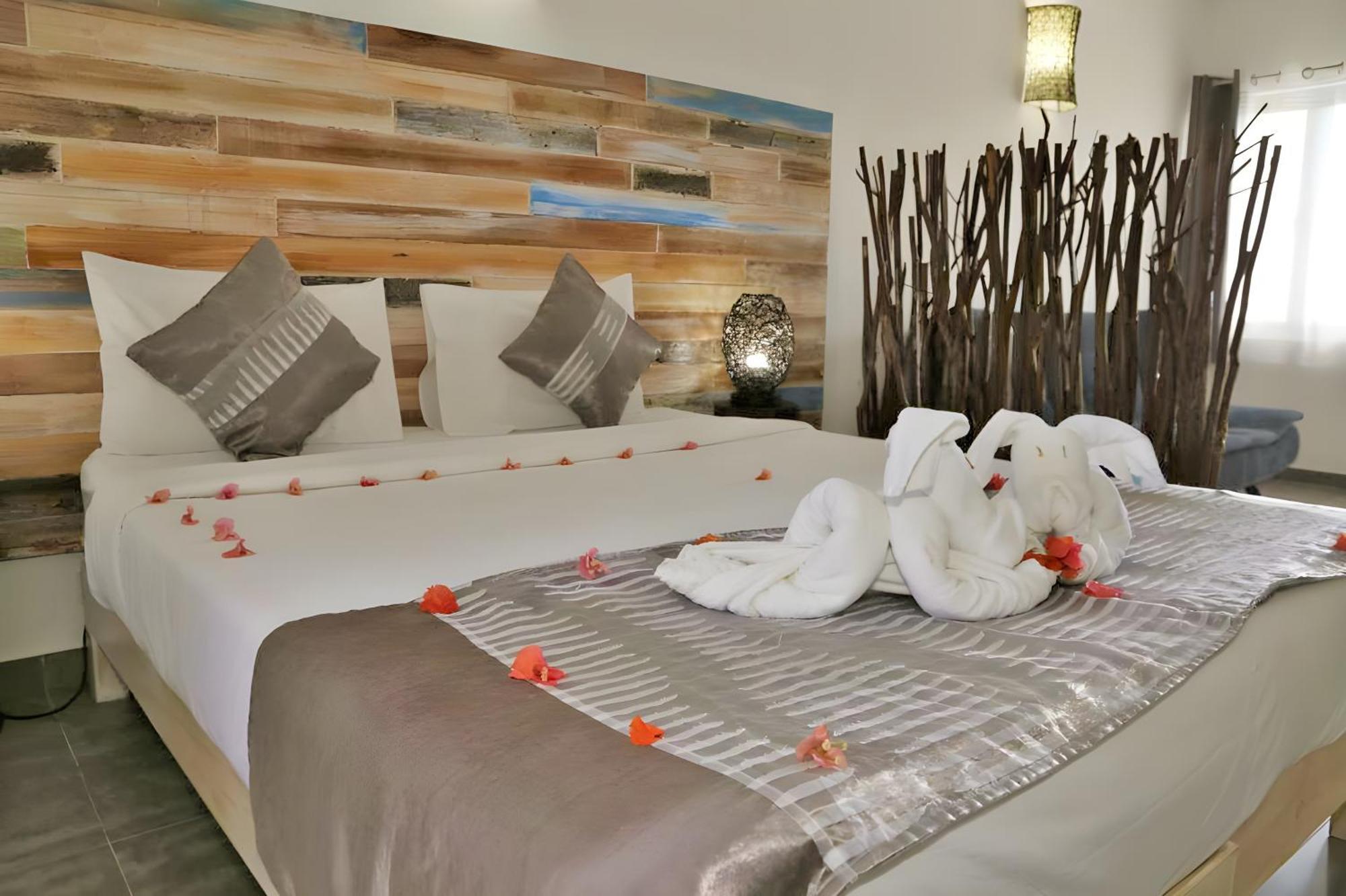 Stella Rina "Adults Only" Bed & Breakfast Grand Baie Exterior photo